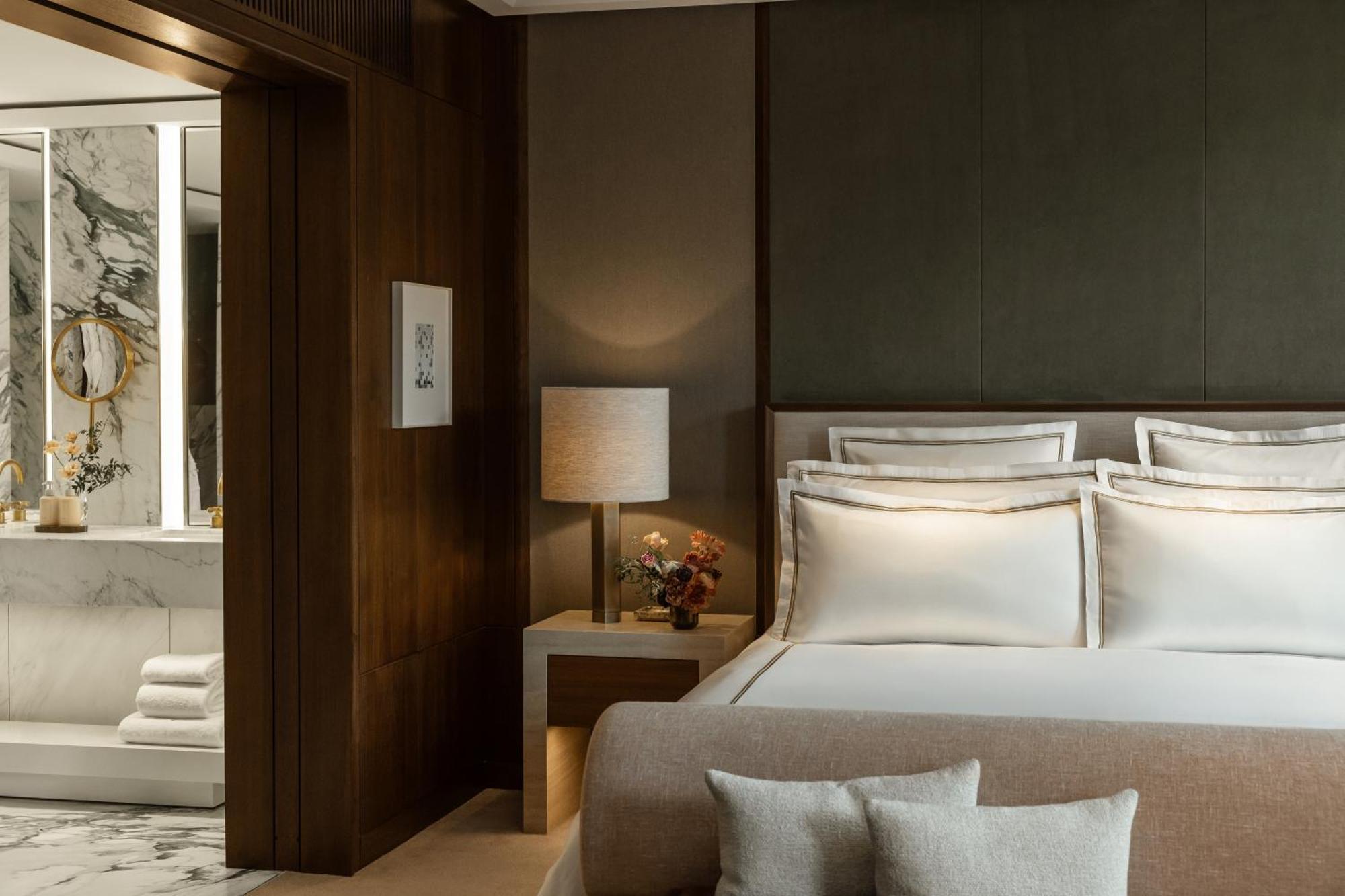 The Chancery Rosewood London Rum bild